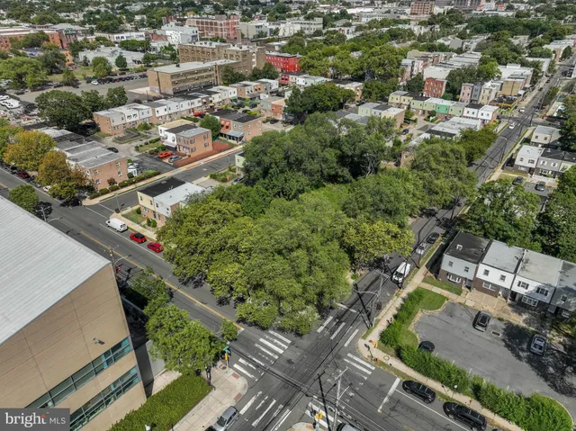 $4,000,000 | 1201 Diamond Street, Philadelphia, PA 19122