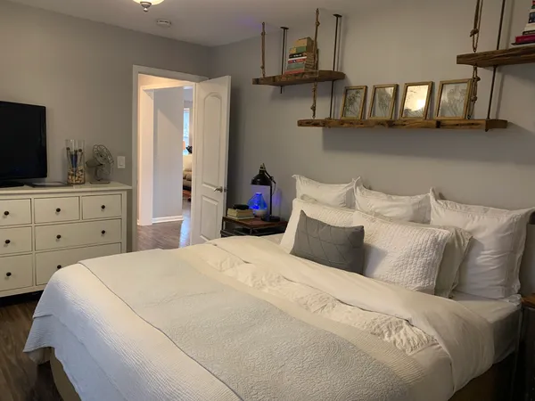 $2,100 | 146 North Brockway Street, Unit 1, Palatine, IL 60067