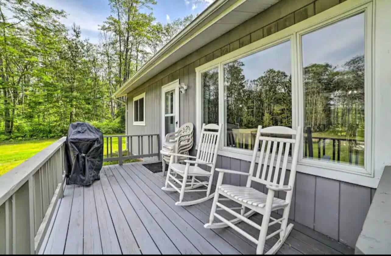 5345 Meridian Line Road Johannesburg, MI 49751 - Photo 4 of 34 Gallery Image 4