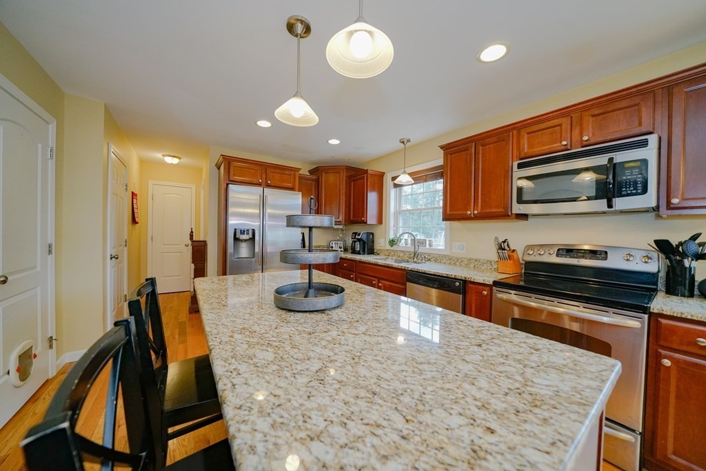 412 Kent Road Springfield, MA 01129 - Photo 17 of 41 Gallery Image 17