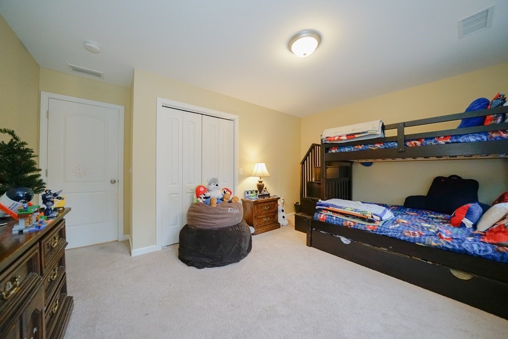 412 Kent Road Springfield, MA 01129 - Photo 29 of 41 Gallery Image 29