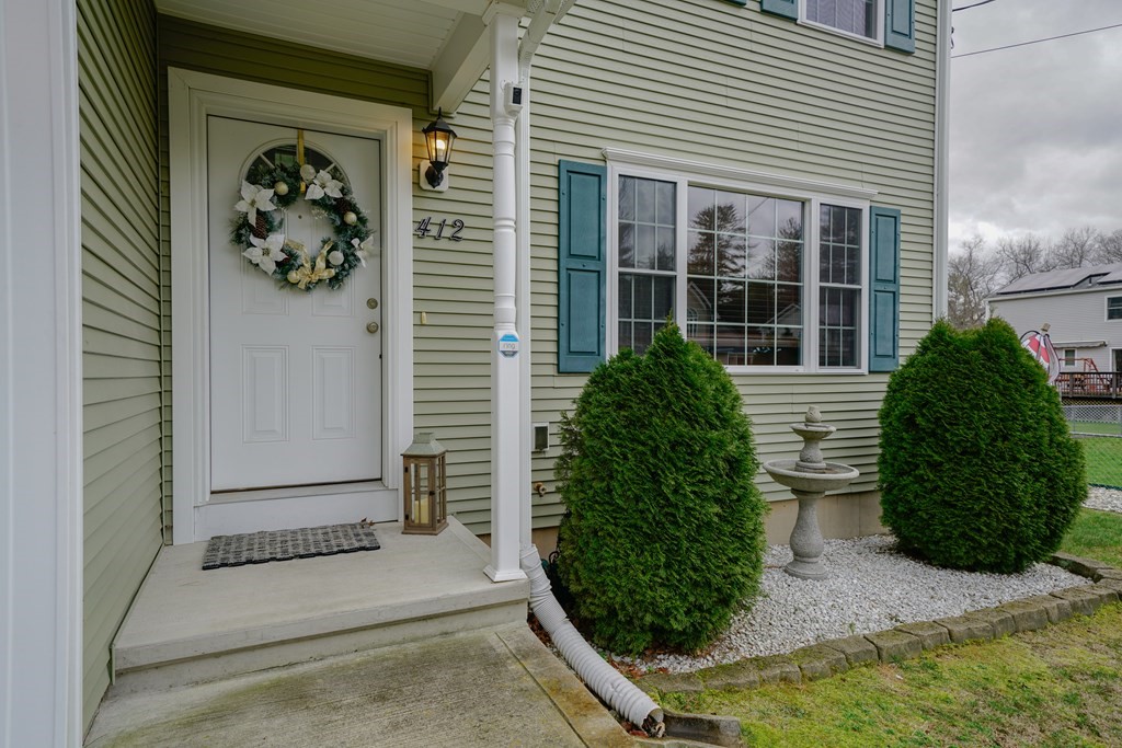 412 Kent Road Springfield, MA 01129 - Photo 3 of 41 Gallery Image 3