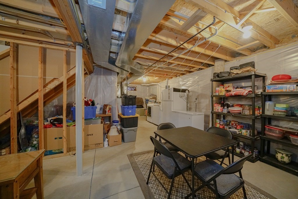 412 Kent Road Springfield, MA 01129 - Photo 36 of 41 Gallery Image 36