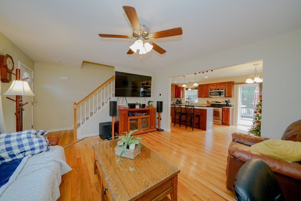 412 Kent Road Springfield, MA 01129 - Photo 7 of 41 Gallery Image 7