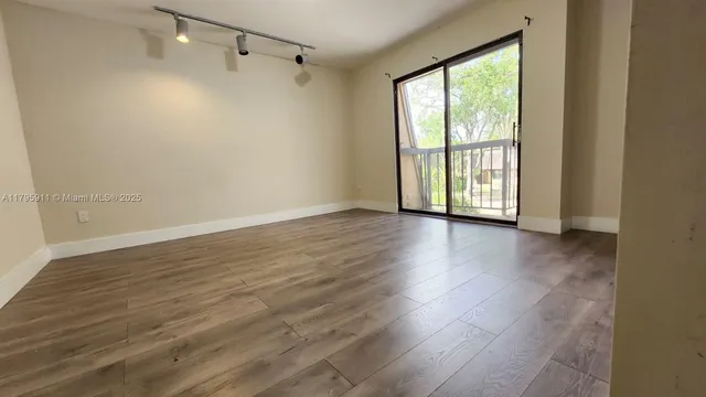 $2,950 | 14293 Southwest 94th Cir Lane, Unit 10127, Miami, FL 33186