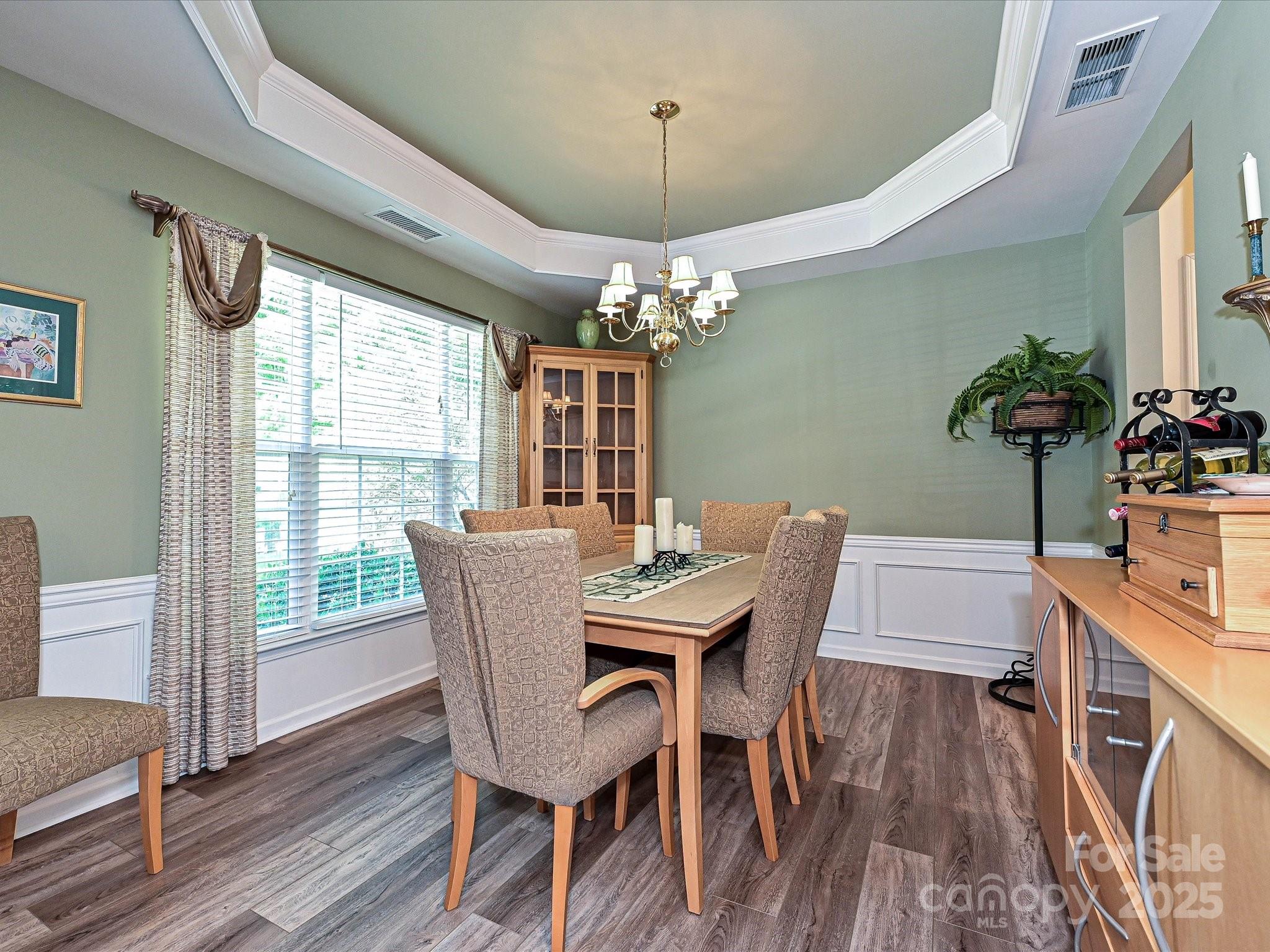 334 Matthews Estates Road Matthews, NC 28105 - Photo 5 of 34