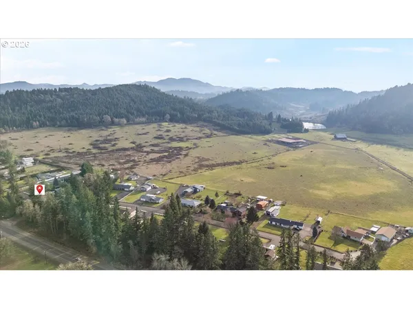 a balcony with a view of lake
