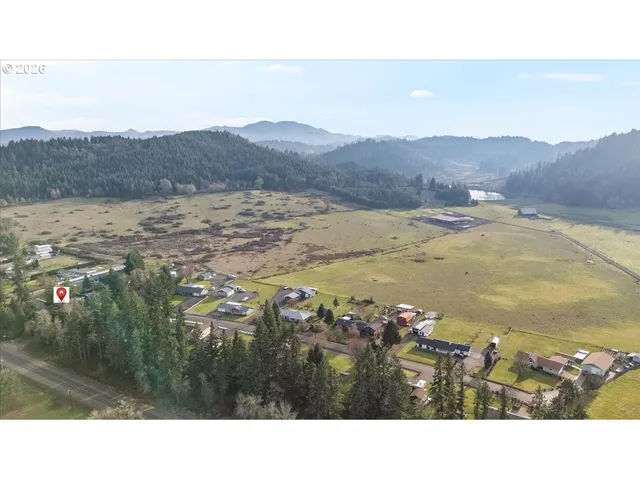 $740,000 | 369 Upper Camp Loop Road, Roseburg, OR 97470