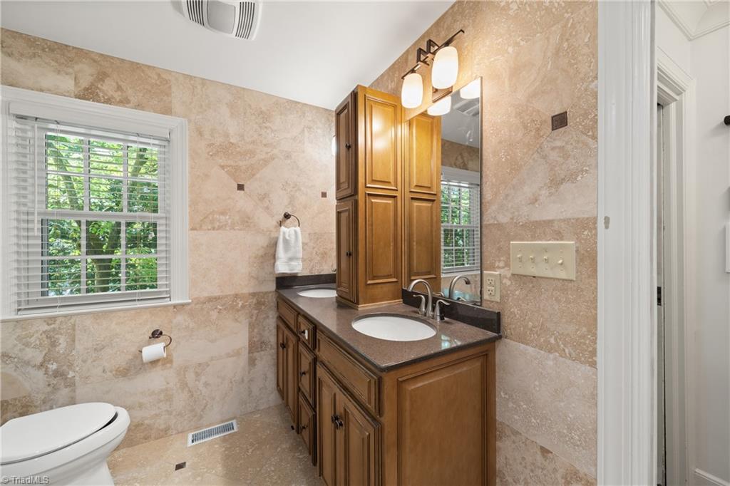 521 Buckingham Road Winston-Salem, NC 27104 - Photo 31 of 50