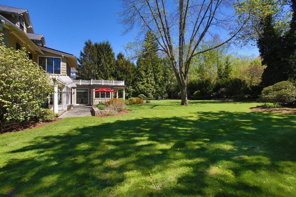 20 Ruthven Road Newton, MA 02458 - Photo 3 of 27 Gallery Image 3