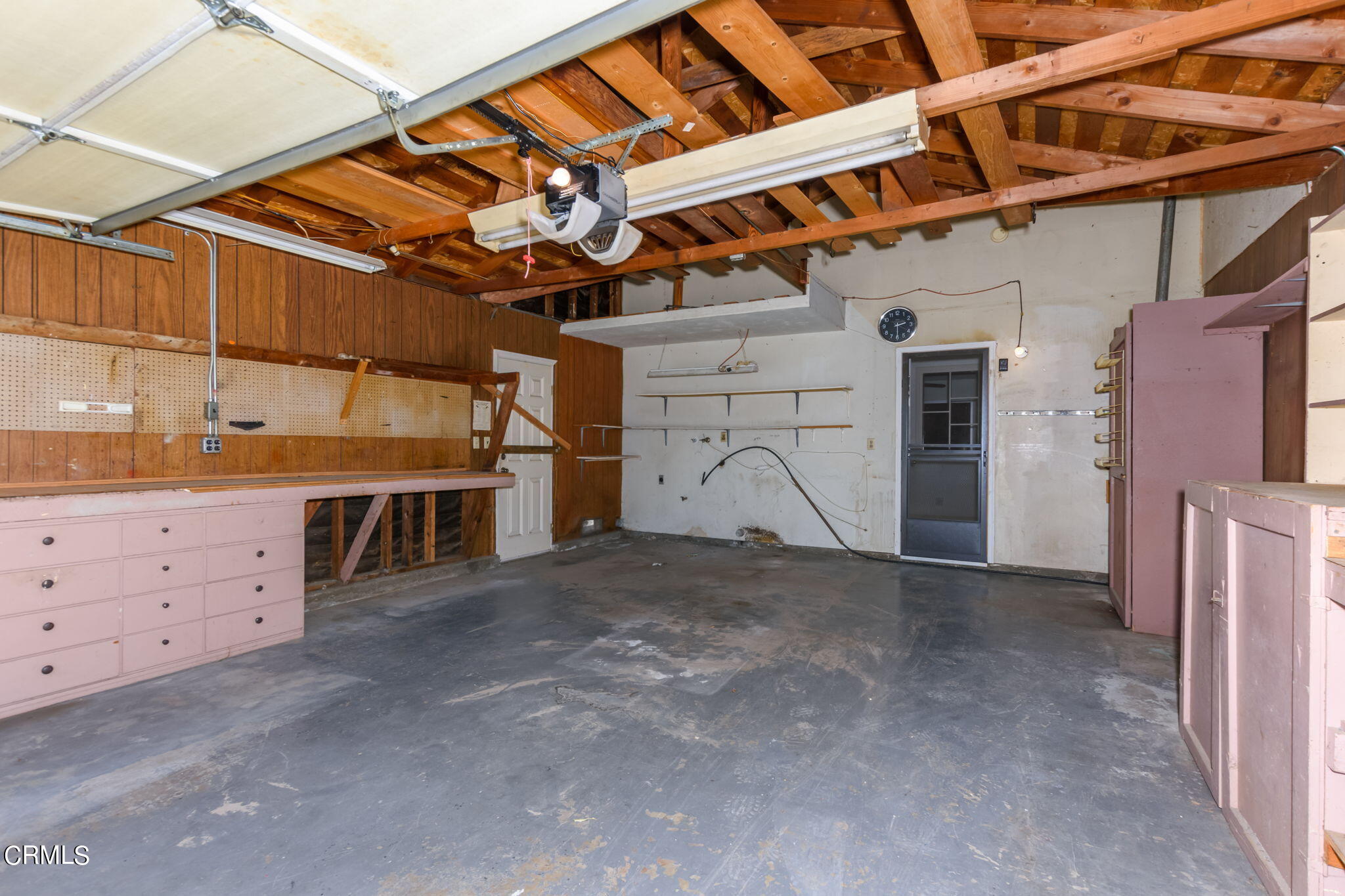 4410 Reeder Avenue Oxnard, CA 93033 - Photo 12 of 20 a view of a garage