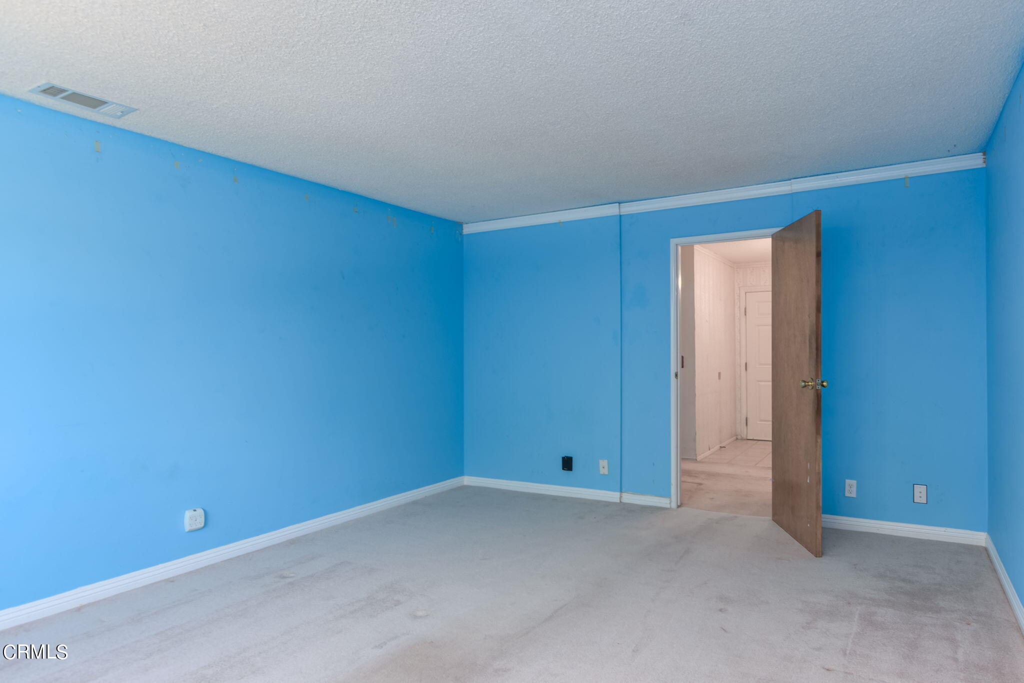 4410 Reeder Avenue Oxnard, CA 93033 - Photo 16 of 20 a view of an empty room