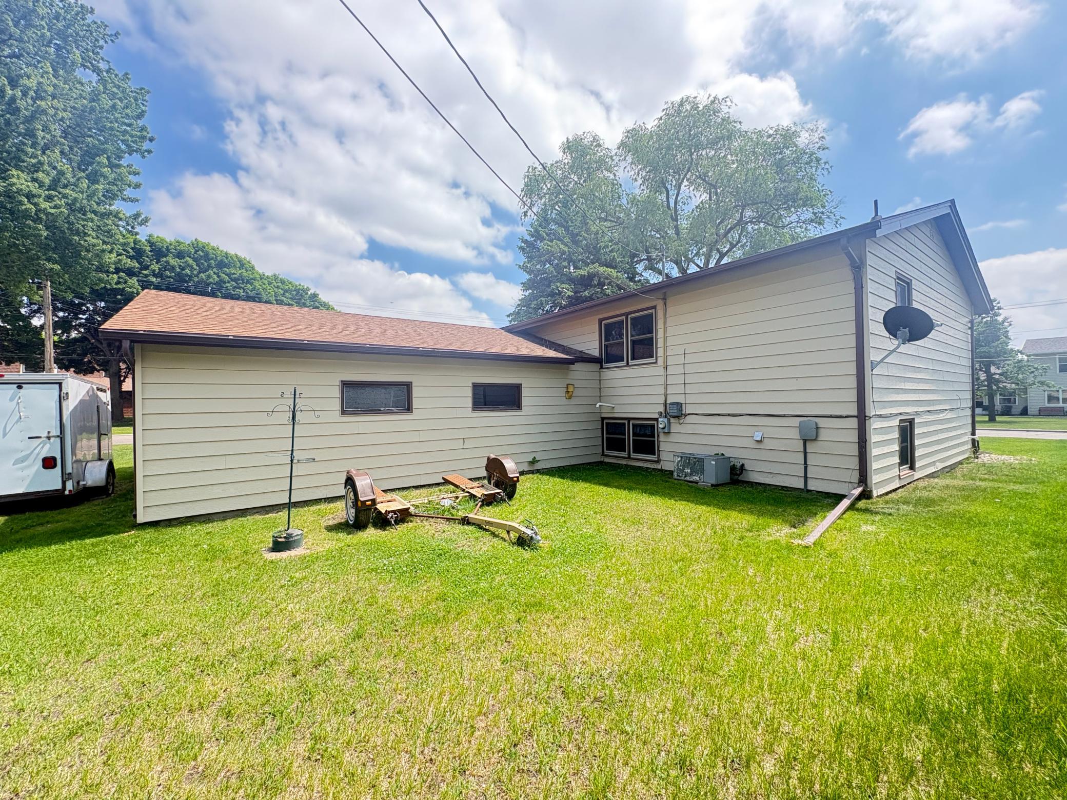 404 3rd Street Madison, MN 56256 - Photo 33 of 36