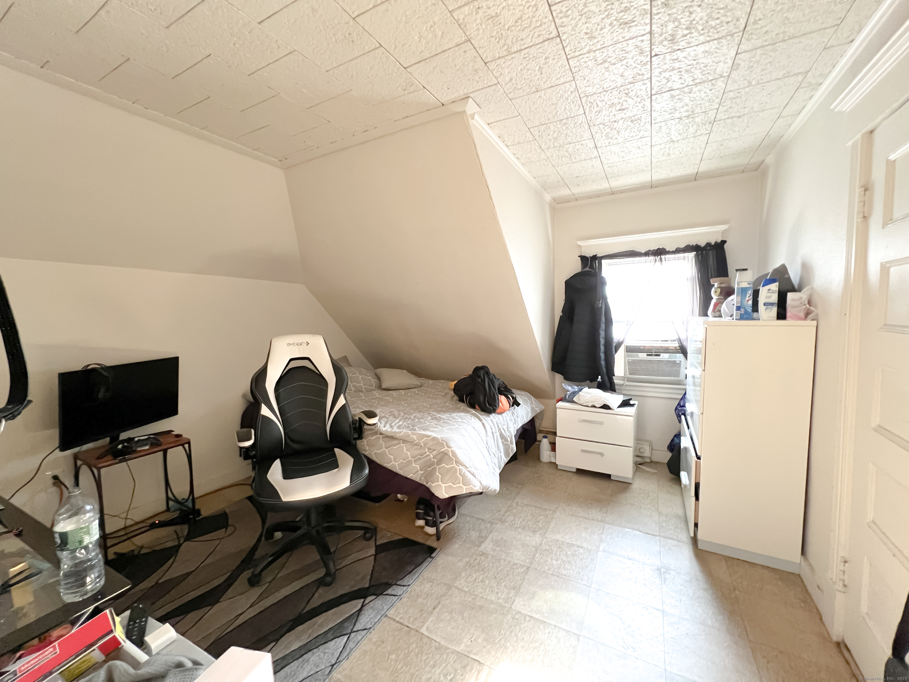 835 Bank Street New London, CT 06320 - Photo 22 of 28