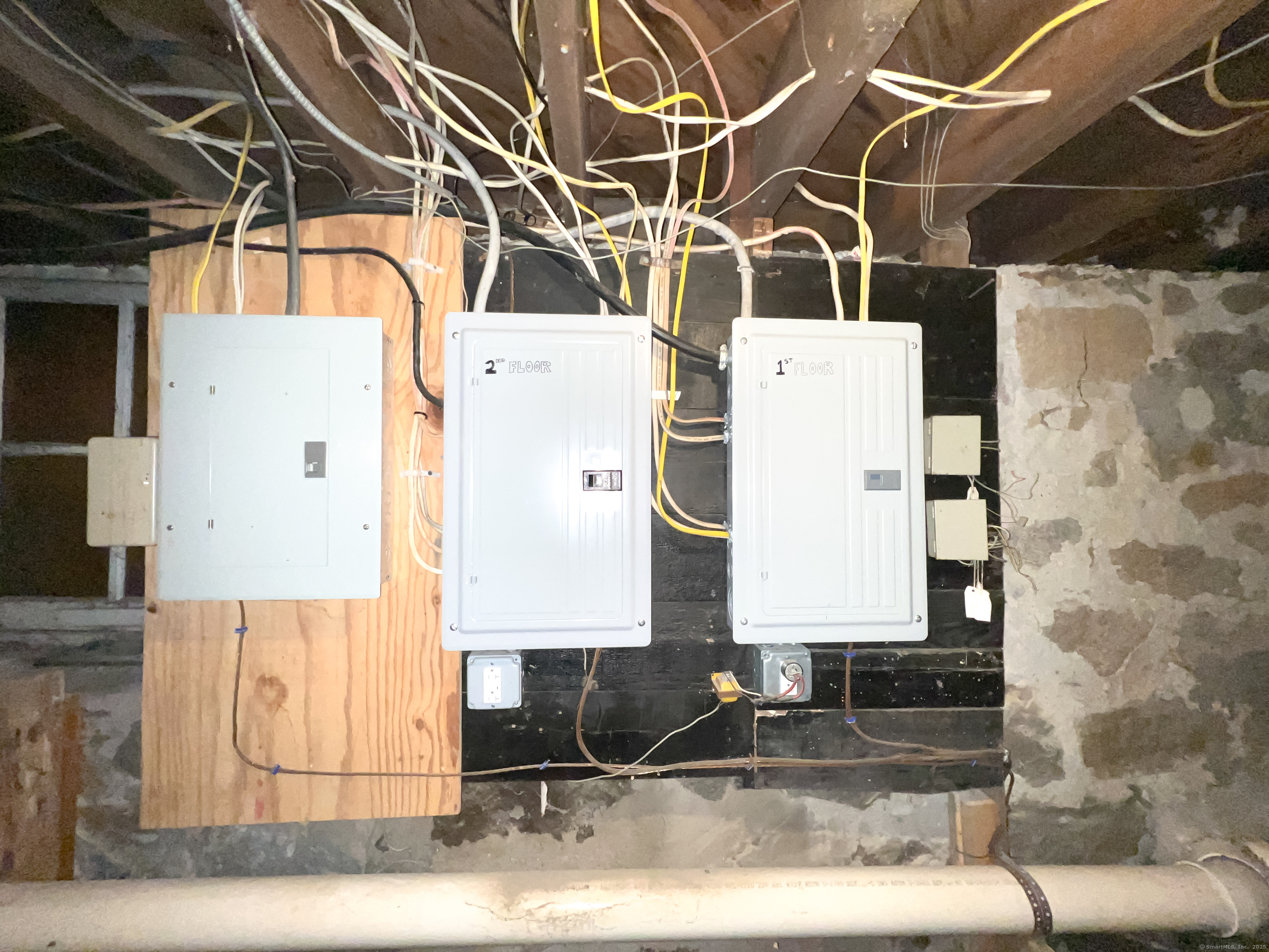 835 Bank Street New London, CT 06320 - Photo 24 of 28