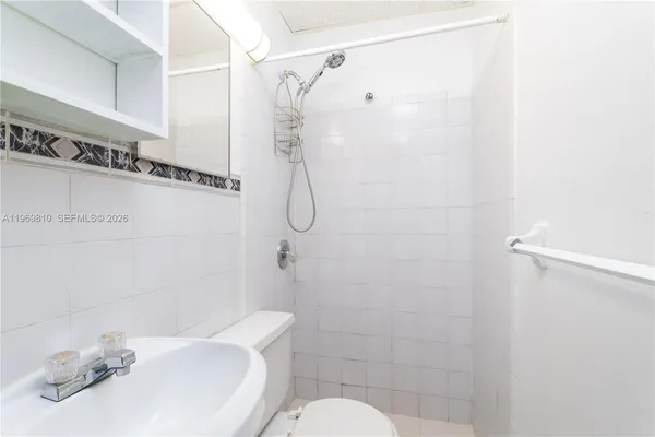 $1,300 | 5807 Southwest 41st Street, Unit 2, South Miami, FL 33155