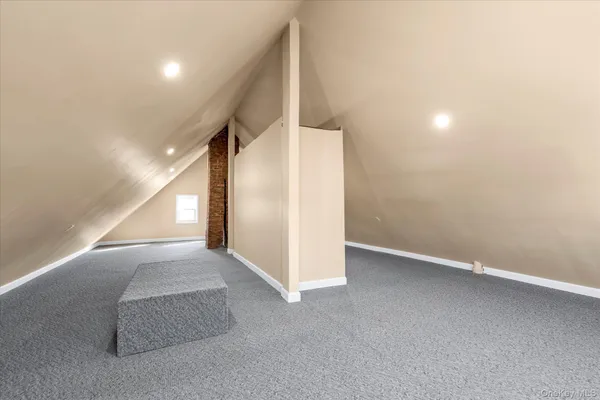 $3,900 | 14 Endview Avenue, Lynbrook, NY 11563