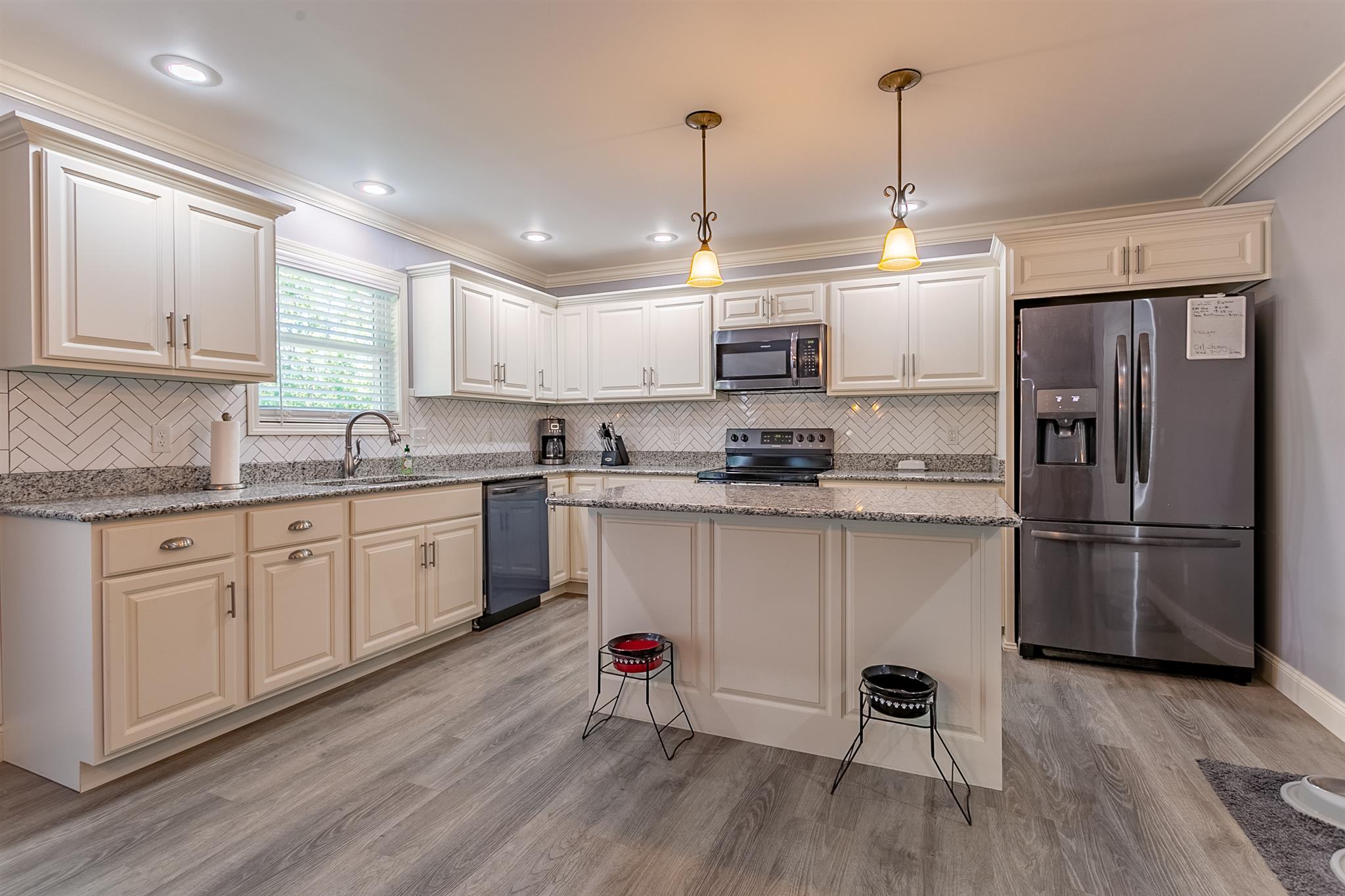 100 Nottinghill Road Chandler, IN 47610 - Photo 11 of 36