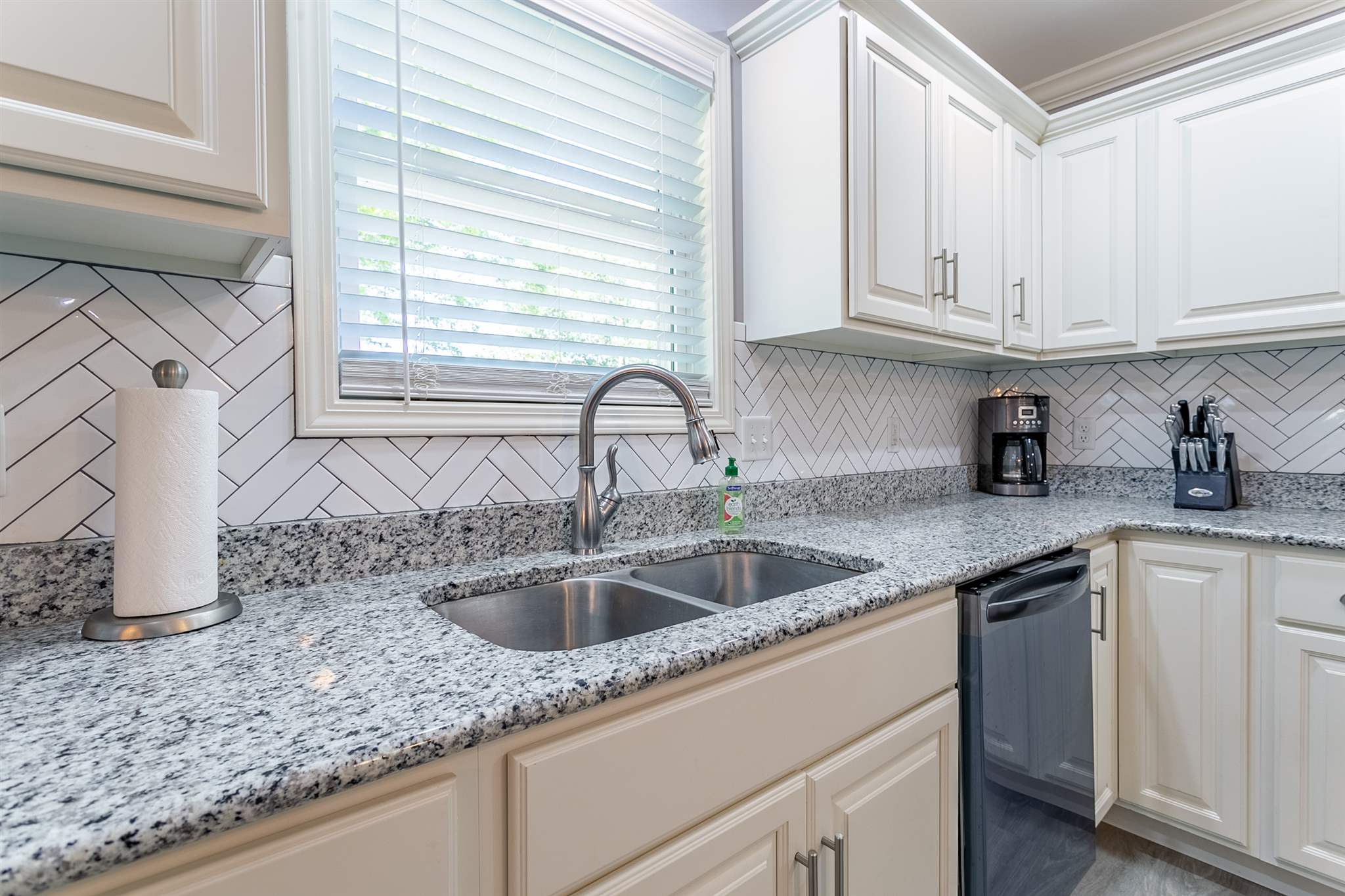 100 Nottinghill Road Chandler, IN 47610 - Photo 13 of 36