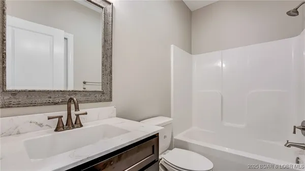 $689,000 | 1014 Enclaves Lane, Lake Ozark, MO 65049