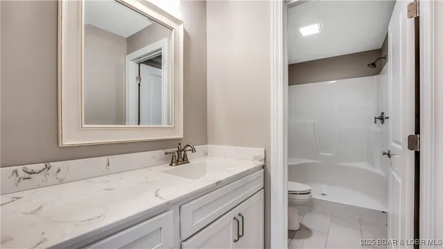 $689,000 | 1014 Enclaves Lane, Lake Ozark, MO 65049