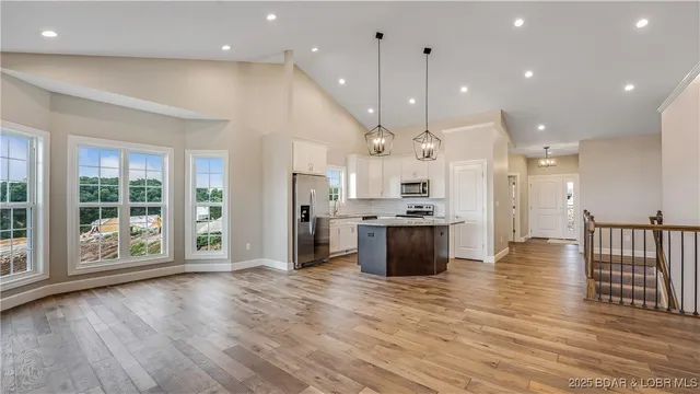 $689,000 | 1014 Enclaves Lane, Lake Ozark, MO 65049