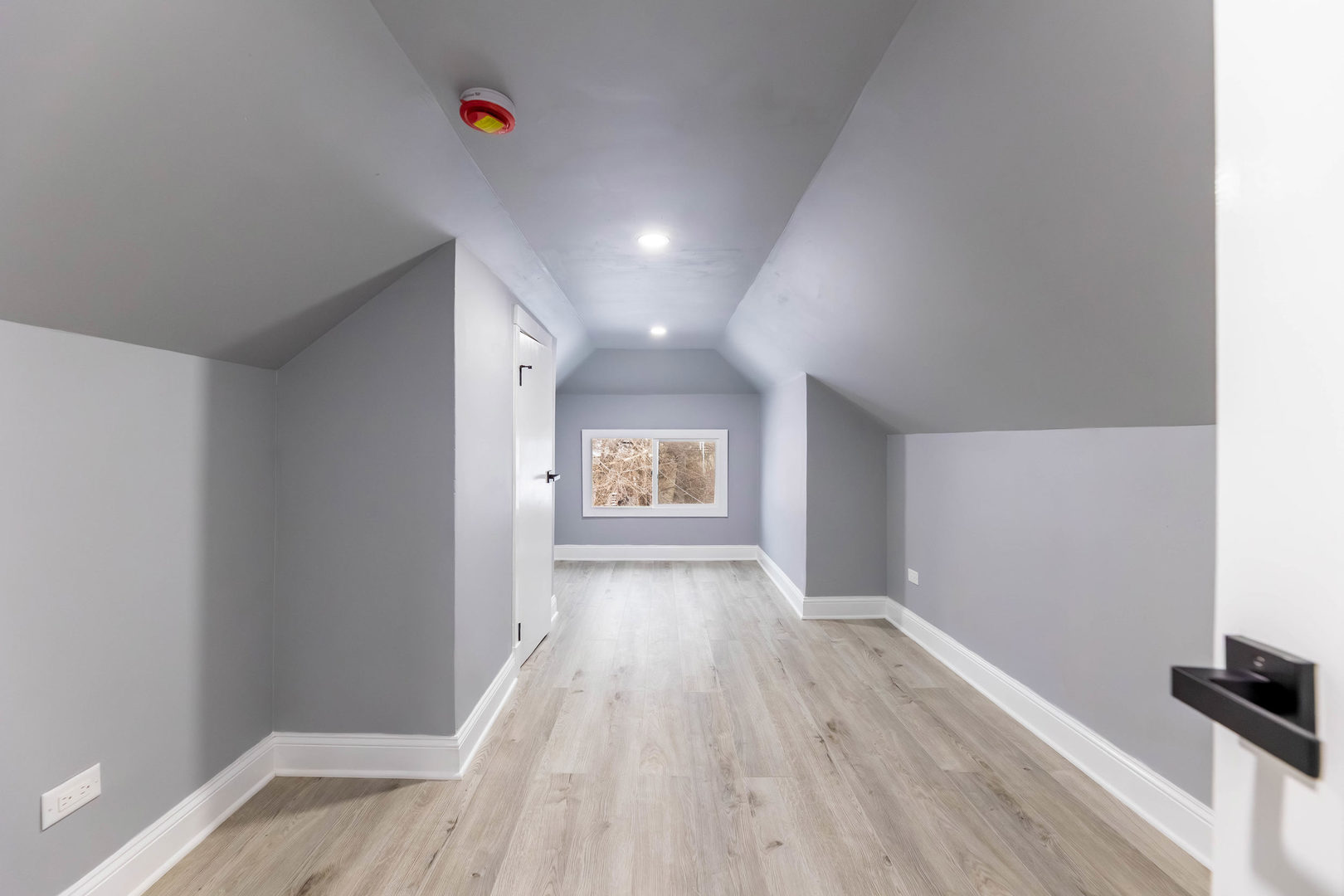 7545 South Rhodes Avenue Chicago, IL 60619 - Photo 11 of 21