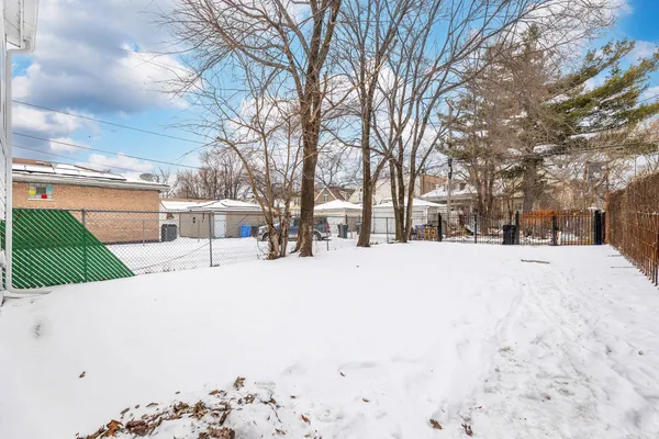 $359,999 | 7545 South Rhodes Avenue, Chicago, IL 60619