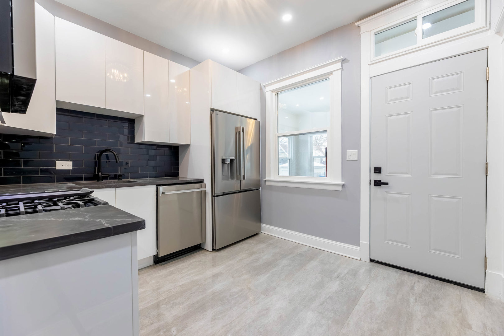 7545 South Rhodes Avenue Chicago, IL 60619 - Photo 5 of 21