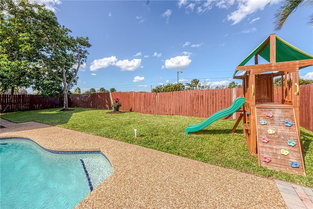 9203 Edgemont Lane Boca Raton, FL 33434 - Photo 36 of 52 Photo 38