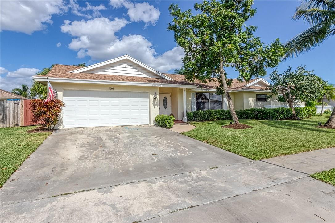 9203 Edgemont Lane Boca Raton, FL 33434 - Photo 42 of 52 Photo 44