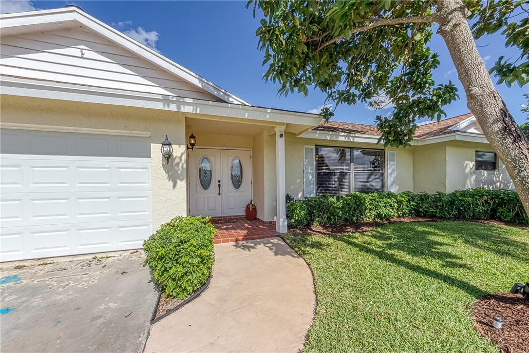 9203 Edgemont Lane Boca Raton, FL 33434 - Photo 44 of 52 Photo 46