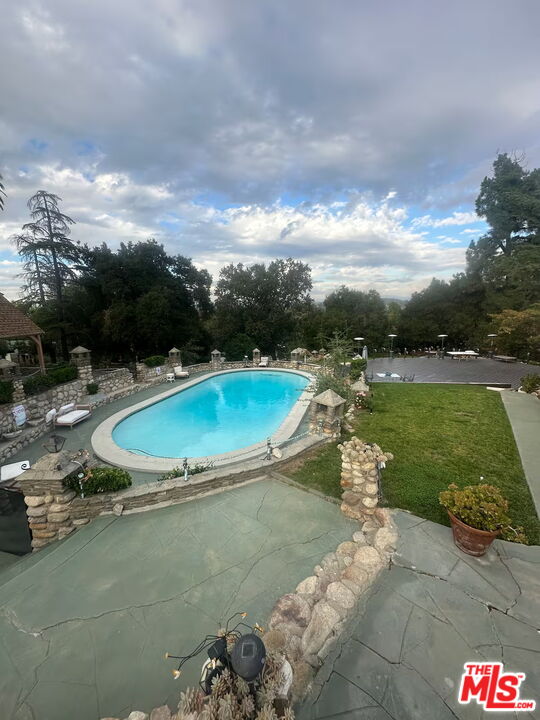 23031 8th Street Newhall, CA 91321 - Photo 13 of 14