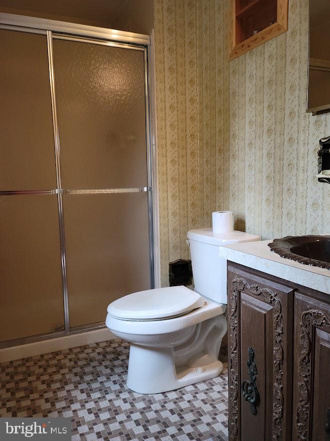 25 Brookline Road Warminster, PA 18974 - Photo 18 of 31 a bathroom with a sink a toilet and a shower