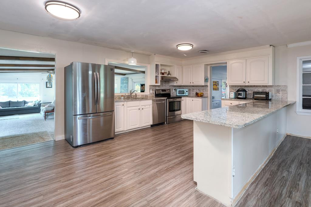 56 Vining Road Sumter, SC 29150 - Photo 7 of 49 Gallery Image 7