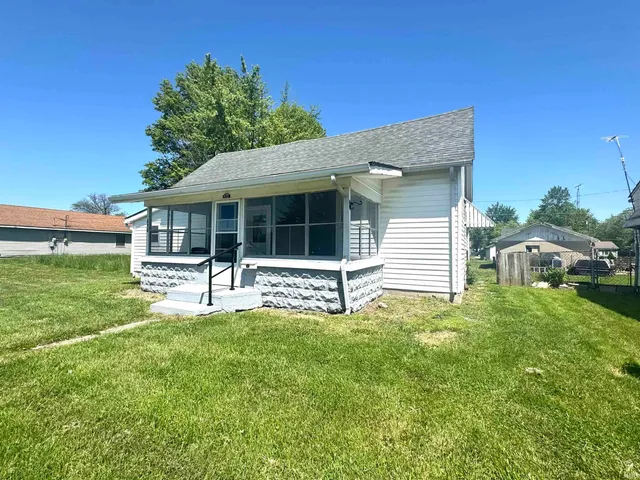 $89,900 | 410 Northwest I Street, Linton, IN 47441