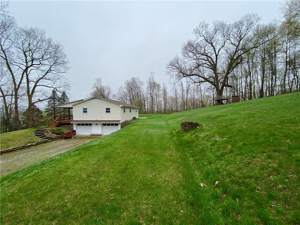 201 Myers Road Vandergrift, PA 15690 - Photo 2 of 25
