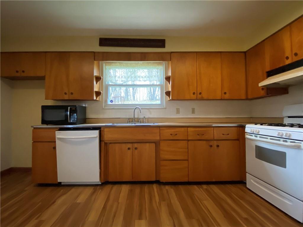 201 Myers Road Vandergrift, PA 15690 - Photo 4 of 25