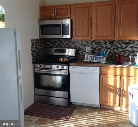7969 Riggs Road, Unit 10 Hyattsville, MD 20783 - Photo 3 of 5 Kitchen