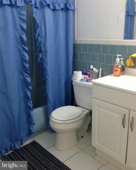 7969 Riggs Road, Unit 10 Hyattsville, MD 20783 - Photo 4 of 5 Bath