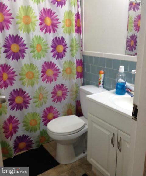 7969 Riggs Road, Unit 10 Hyattsville, MD 20783 - Photo 5 of 5 Bath