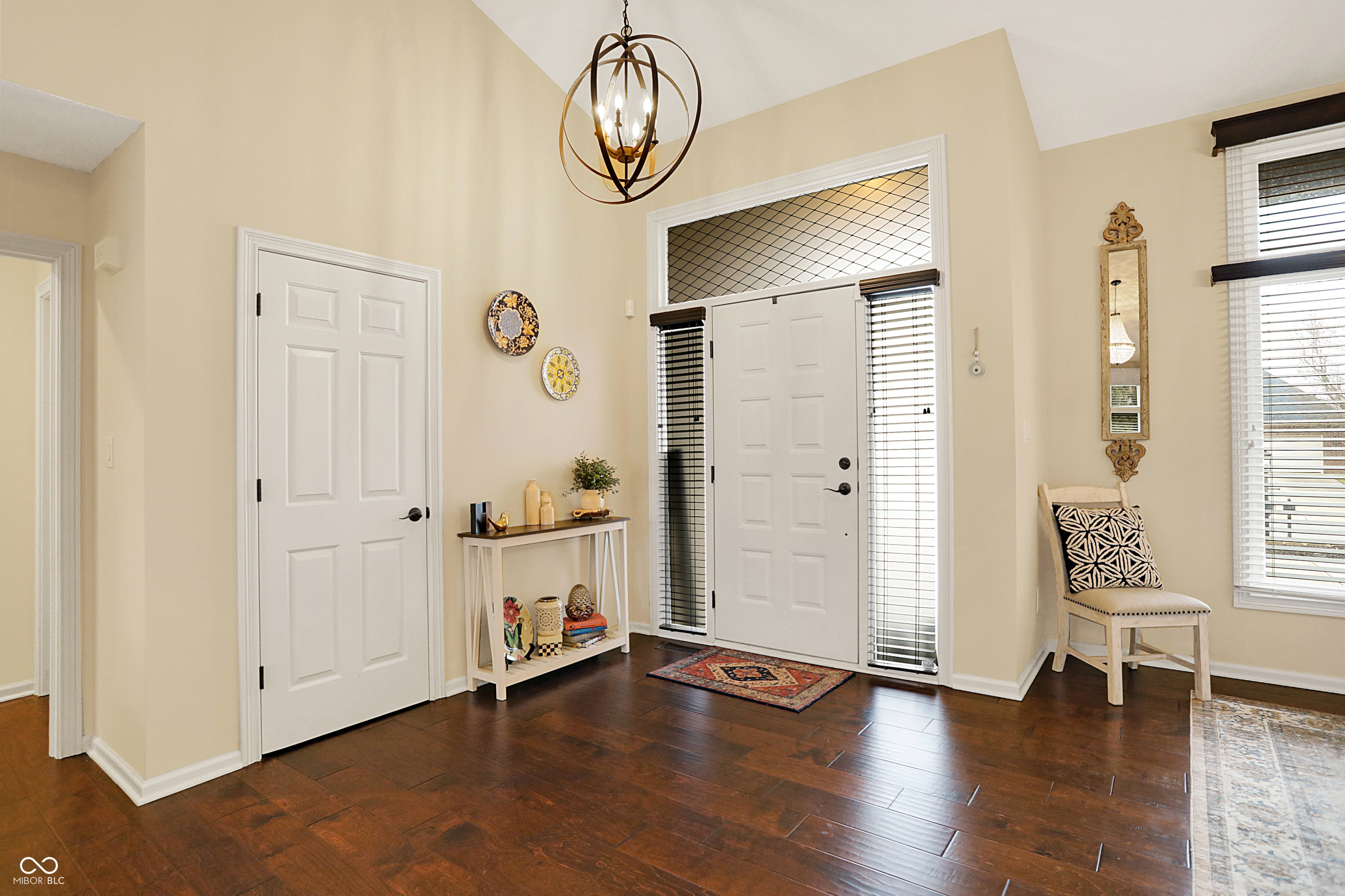 11860 Pebblepointe Pass Carmel, IN 46033 - Photo 3 of 50