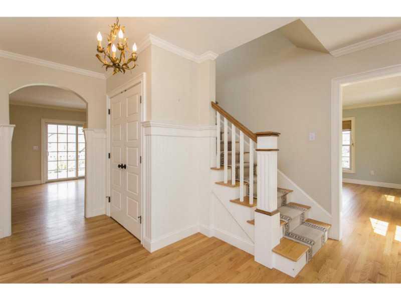6 Sea Cove Road Cumberland, ME 04110 - Photo 3 of 25 Foyer.
