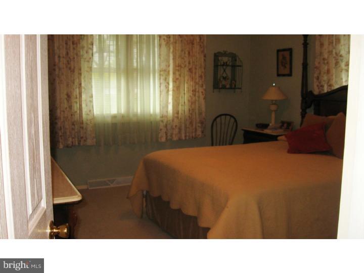 528 River Drive Riverside, NJ 08075 - Photo 11 of 24 Bedroom - Main