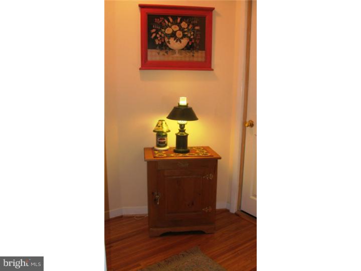 528 River Drive Riverside, NJ 08075 - Photo 14 of 24 Hallway