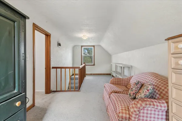 $350,000 | 617 Lavoie Avenue, Elgin, IL 60120