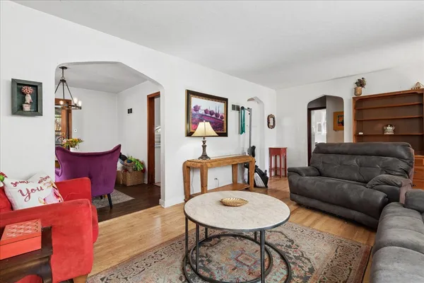 $350,000 | 617 Lavoie Avenue, Elgin, IL 60120