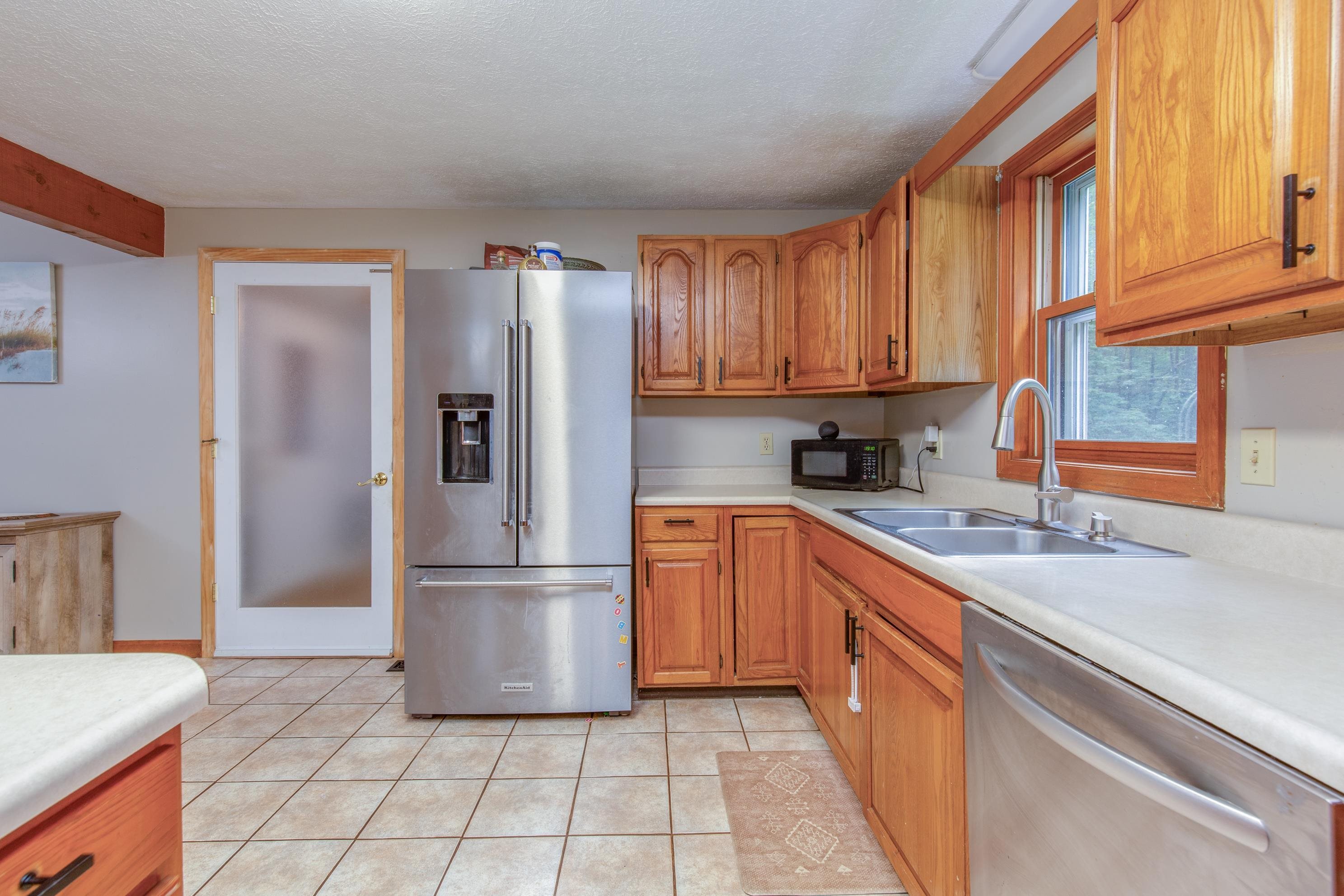 68 Winslow Road Dunbarton, NH 03046 - Photo 5 of 35 Gallery Image 5