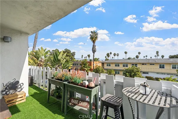 $319,000 | 4065 Ursula Avenue, Unit 6, Los Angeles, CA 90008