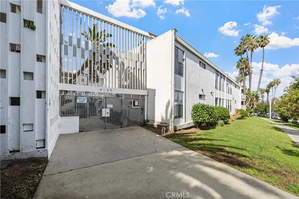 $319,000 | 4065 Ursula Avenue, Unit 6, Los Angeles, CA 90008